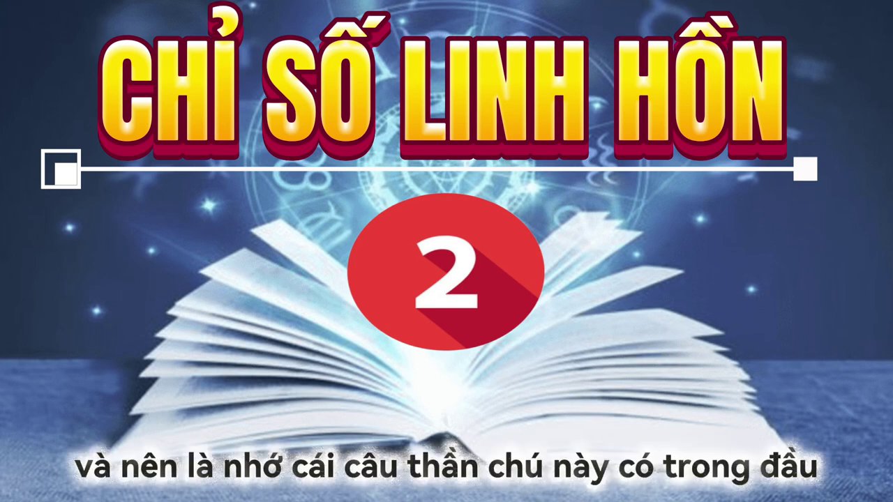 Một người phụ nữ đang tư vấn cho một khách hàng trong một không gian văn phòng ấm áp, thân thiện.